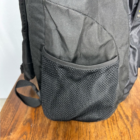 Targus laptop backpack. Black with lots of compartments. Great shape. - Picture 8 of 12